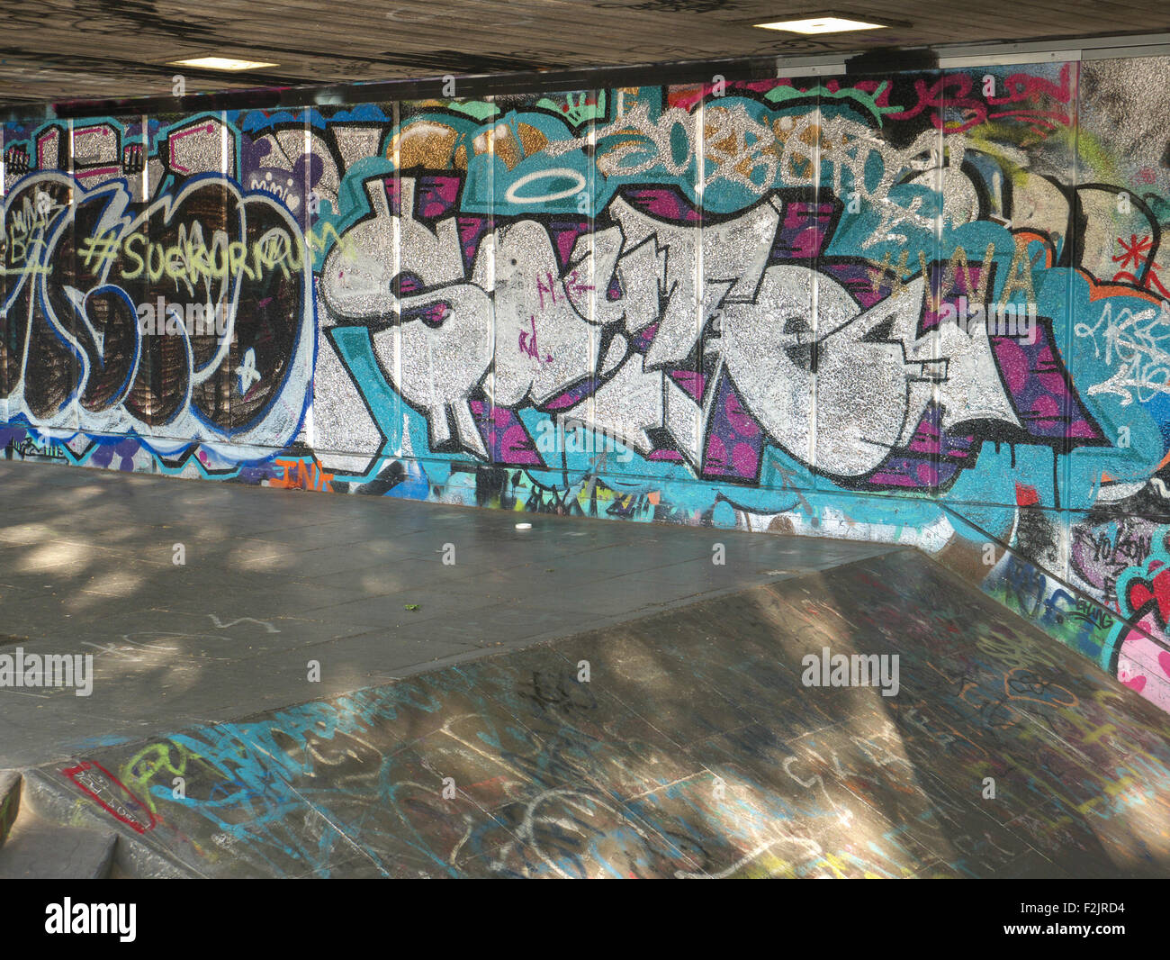 Graffiti skate park hires stock photography and images Alamy
