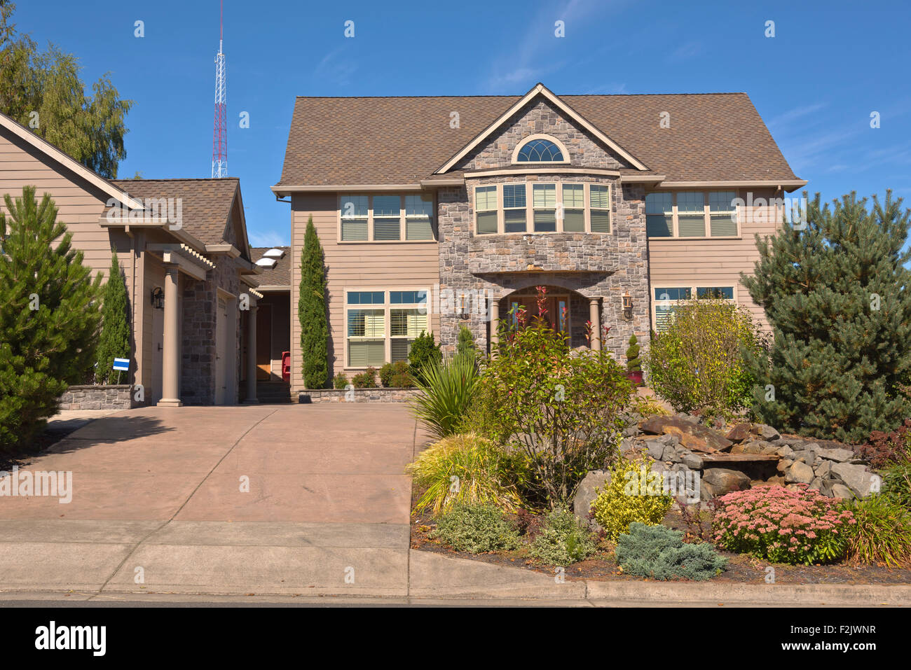Mansion home and garden in Happy valley Oregon. Stock Photo