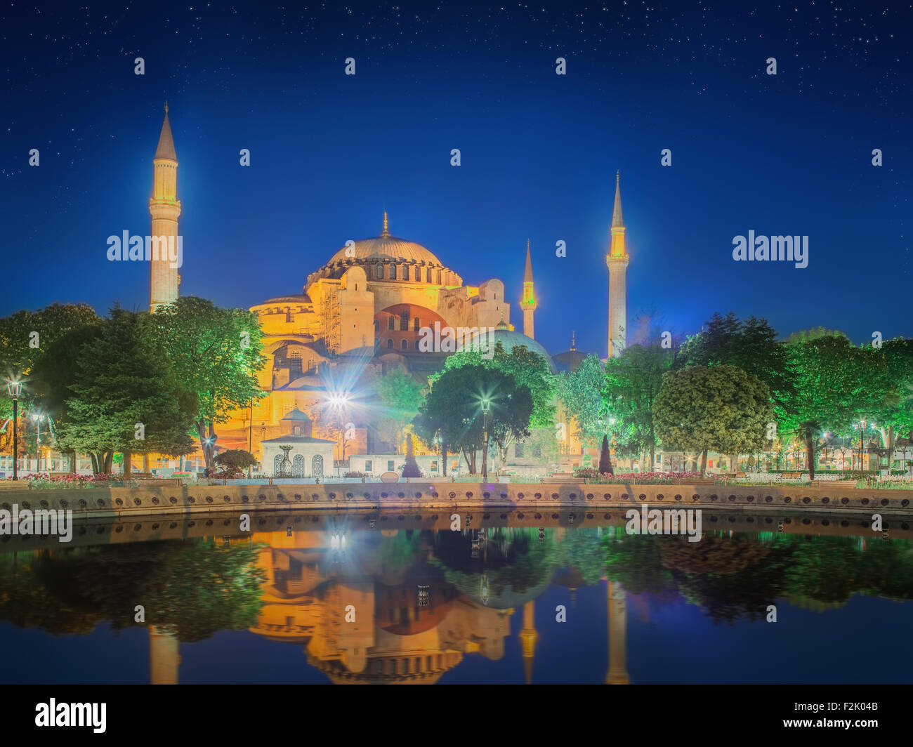 Hagia Sophia in Istanbul, Turkey early at the night Stock Photo - Alamy