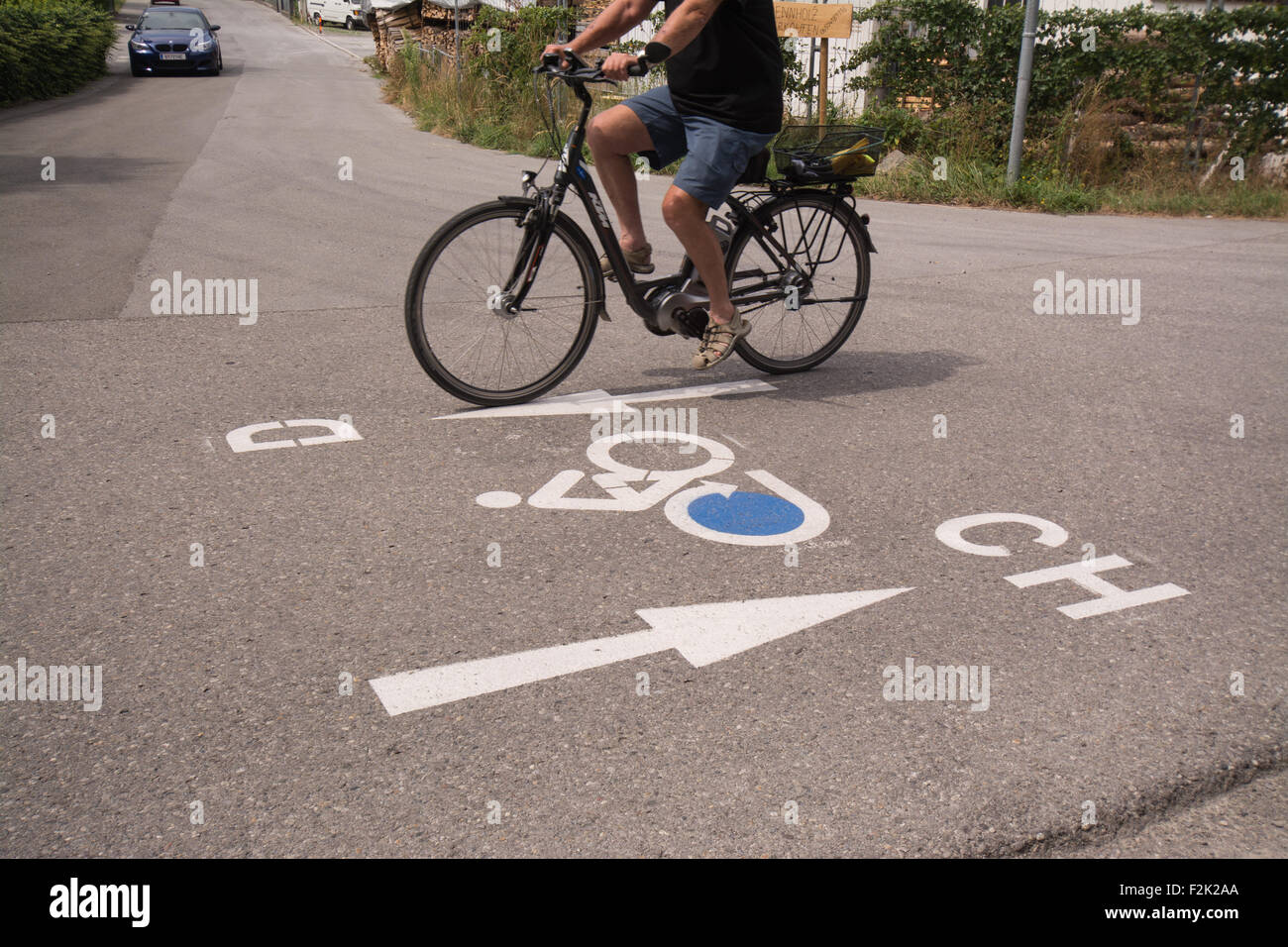 signage road markings on the 170 mile Bodensee-Radweg - Lake Constance cycle path in Austria Stock Photo