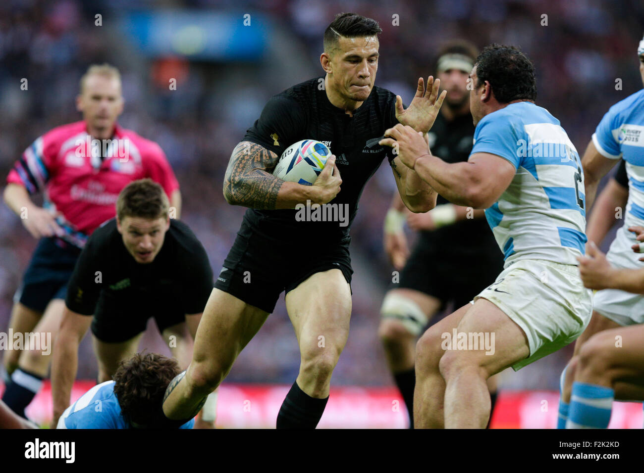 London, UK. 20th Sep, 2015. Rugby World Cup. New Zealand versus Argentina. New Zealand replacement back Sonny Bill Williams powers through the tackle of several Argentine players Credit:  Action Plus Sports/Alamy Live News Stock Photo