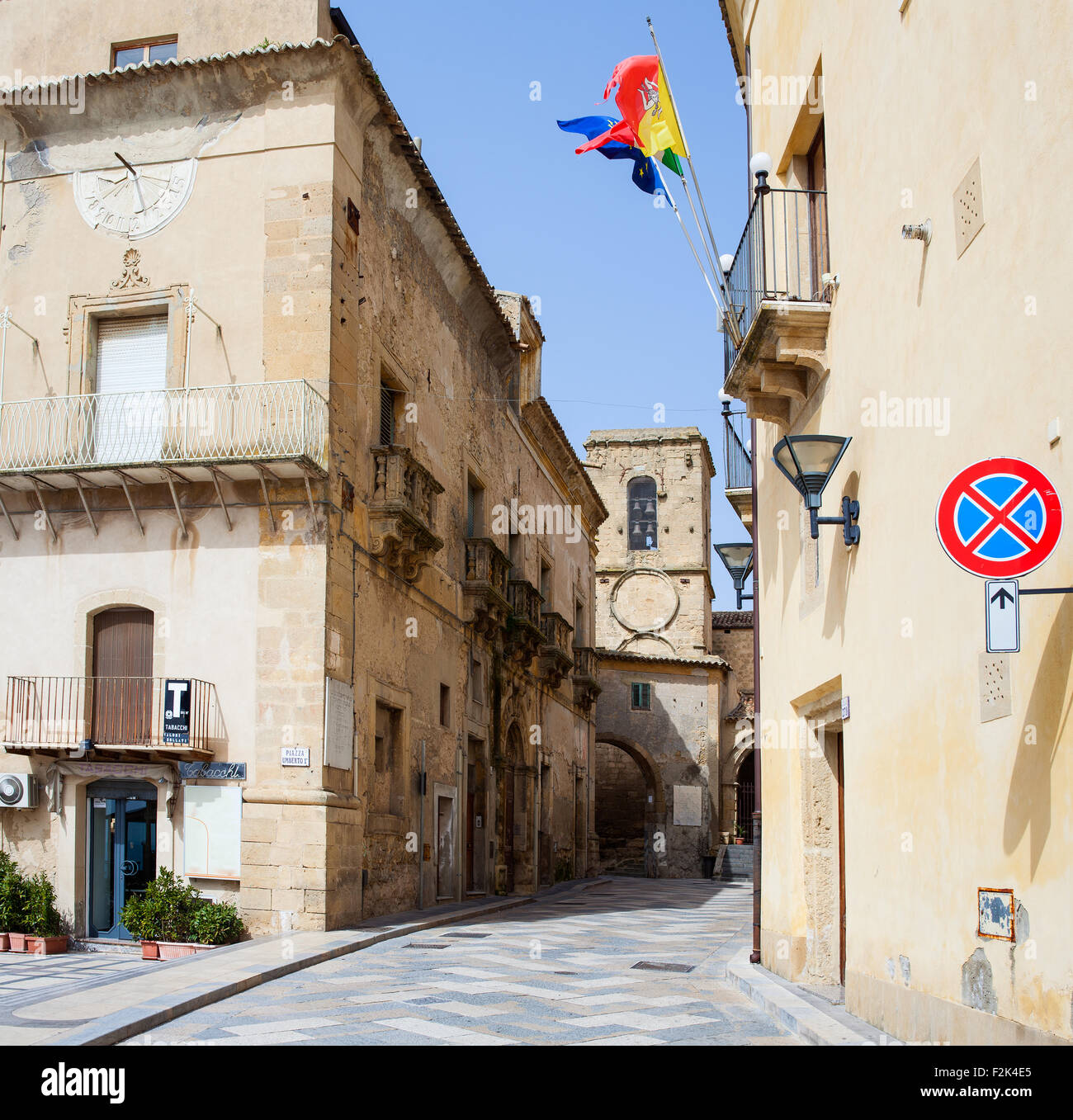 View Of Assoro Little Town In Sicily Italy Stock Photo Alamy view-of-assoro-little-town-in-sicily-italy-stock-photo-alamy