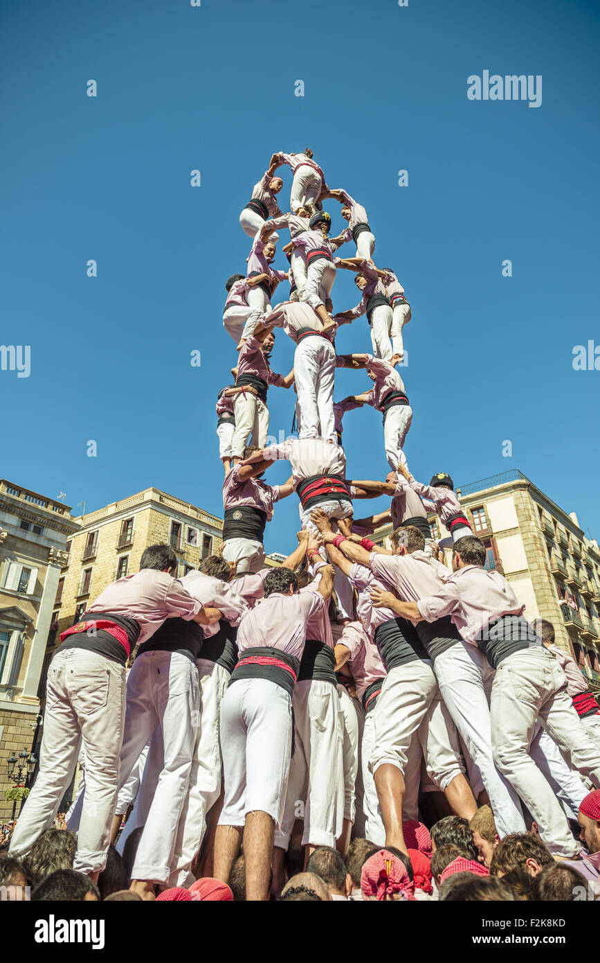 Barcelona, Catalonia, Spain. 20th Sep, 2015. The 'Minyons de Terrassa' build a human tower during the city festival 'La Merce 2015' in front of the town hall of Barcelona. Credit:  Matthias Oesterle/ZUMA Wire/Alamy Live News Stock Photo