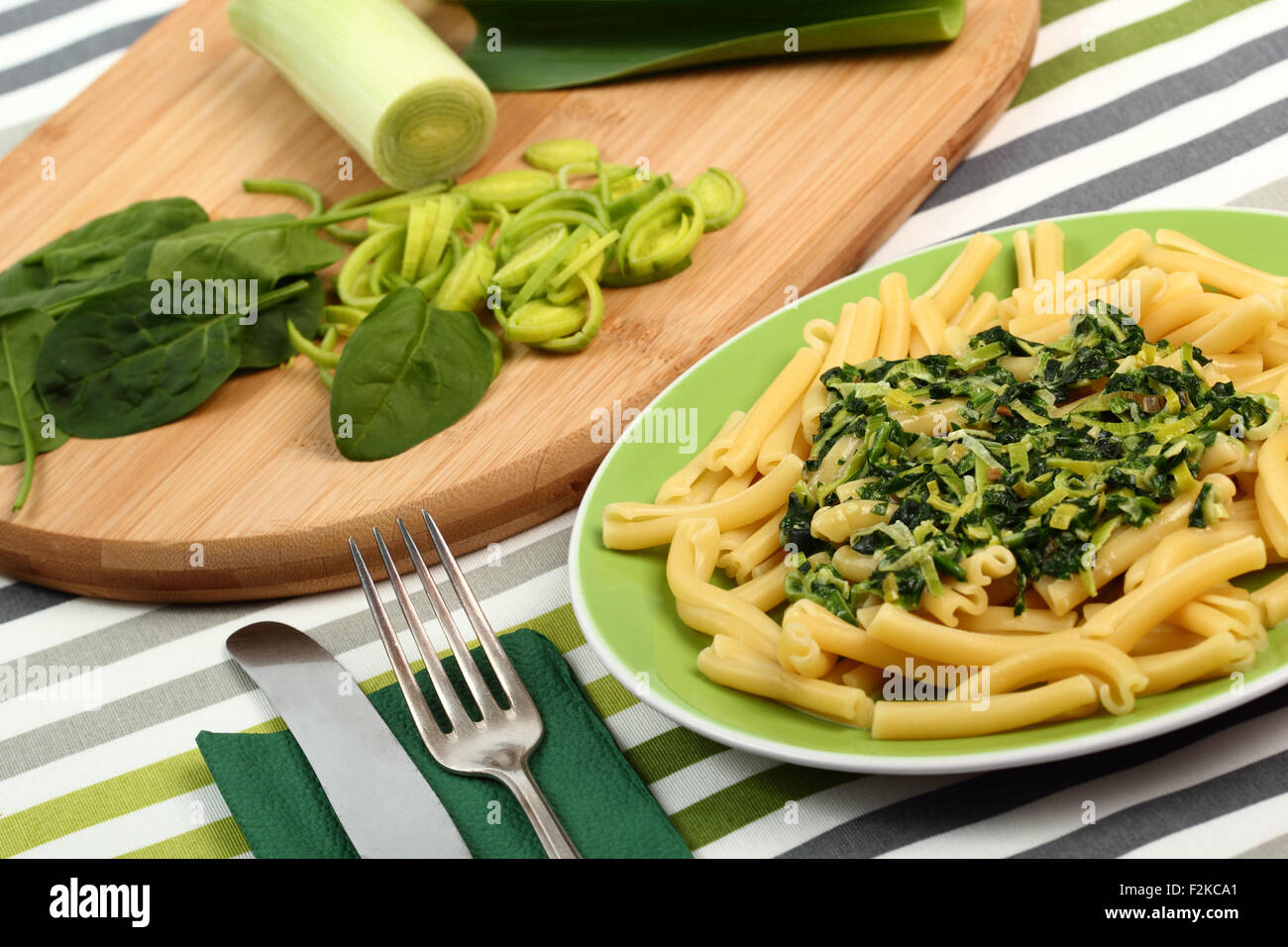 Pasta with Spinach and Leek Stock Photo Alamy