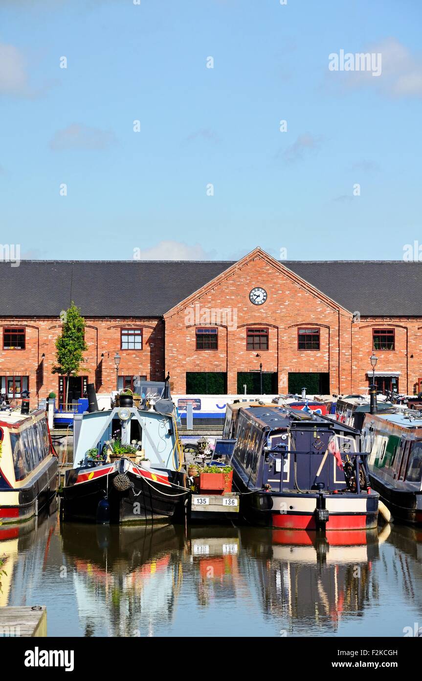 Barton marina staffordshire hires stock photography and images Alamy