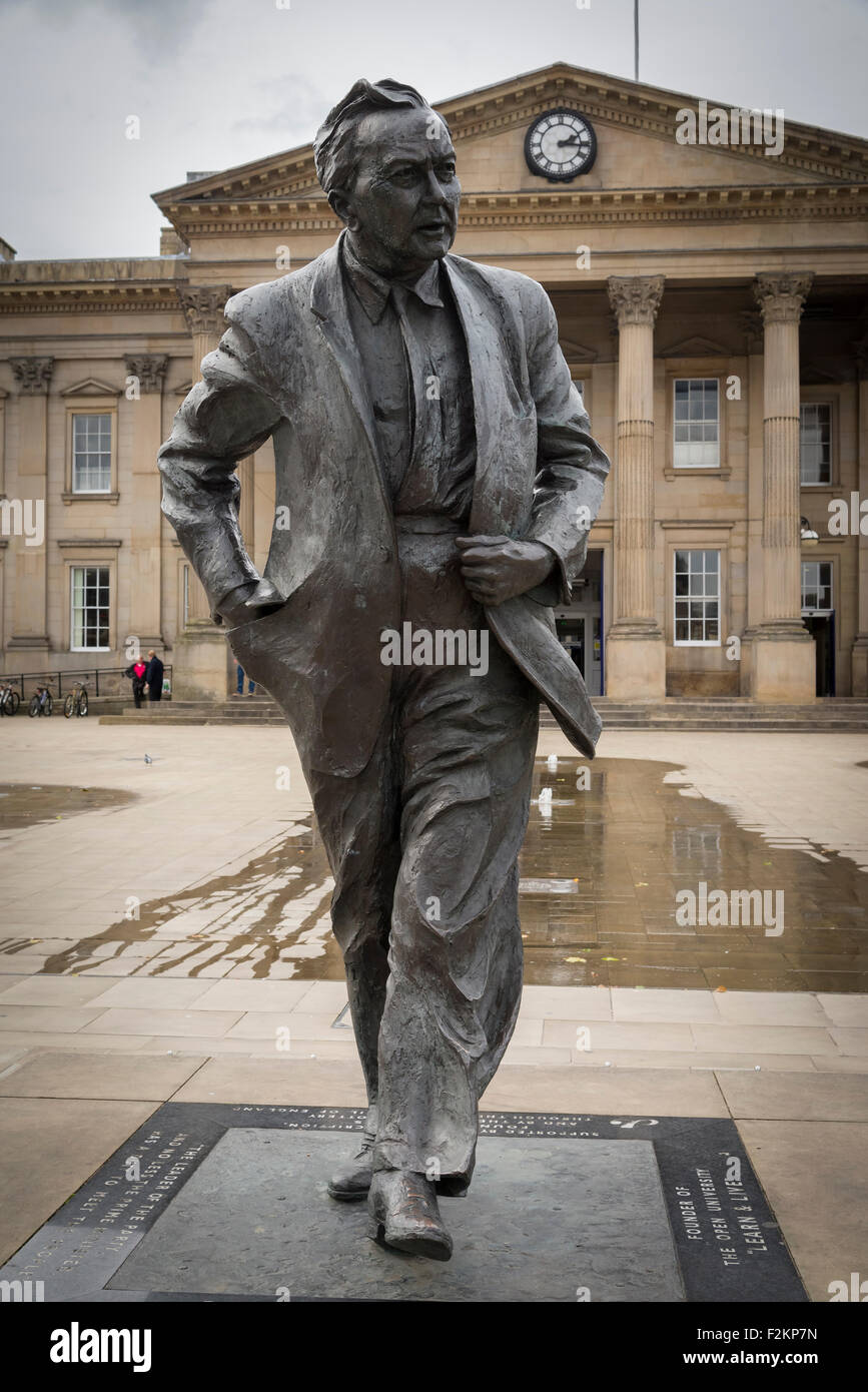 The statue of former Prime Minister Harold Wilson outside Huddersfield