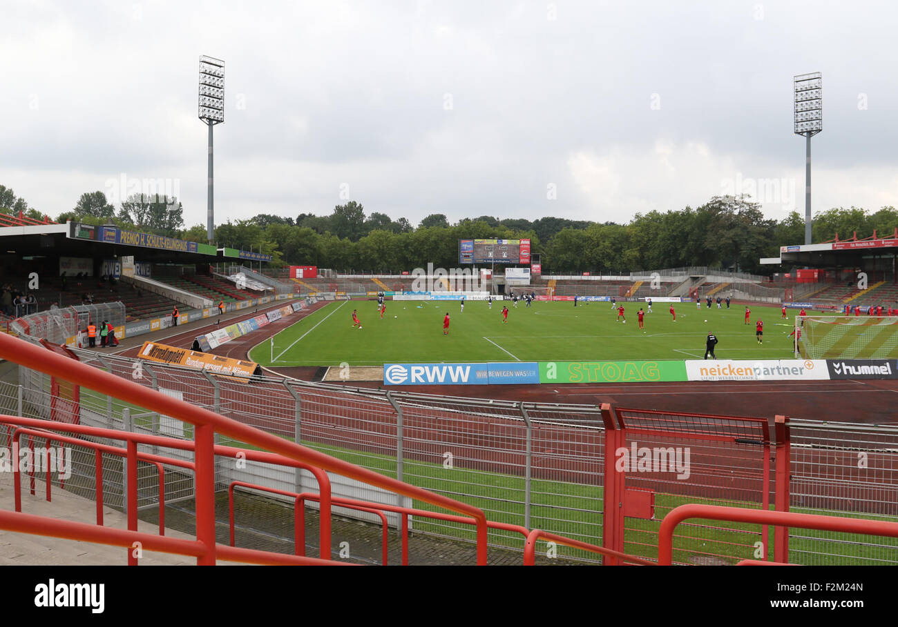 Oberhausen, Germany. 19th September, 2015. Regionalliga West. Stadion Niederrhein. Rot Weiß Oberhausen v SC Wiedenbrück. FT 0-1. Credit:  Ashley Greb/Alamy Live News Stock Photo