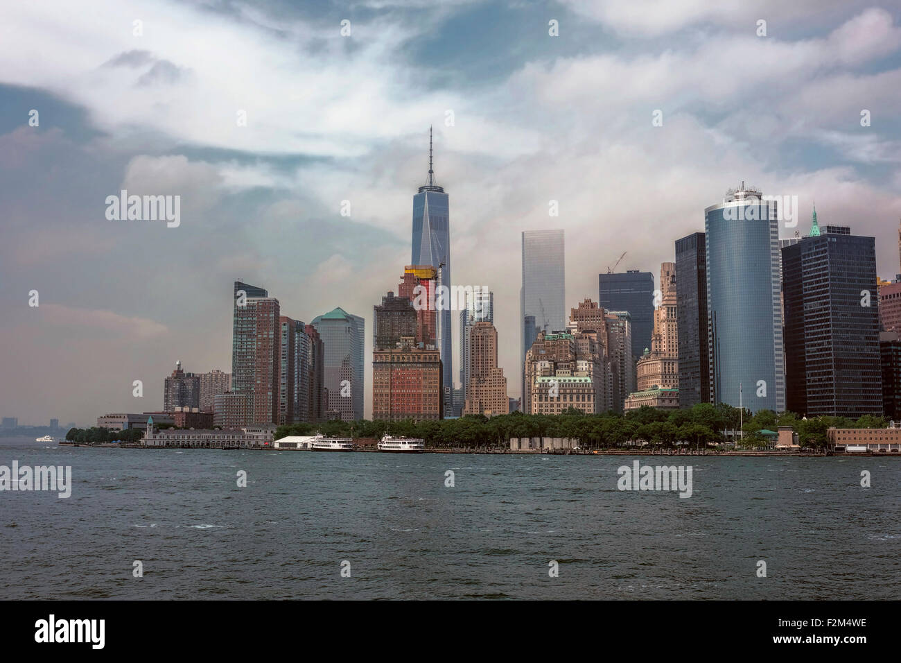USA, New York City, View of Manhattan skyline and East River Stock ...