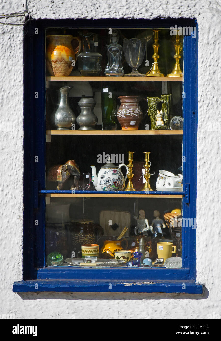 Curio shop window. The Nutshell, Kirkland, Kendal, Cumbria, England, United Kingdom, Europe. Stock Photo