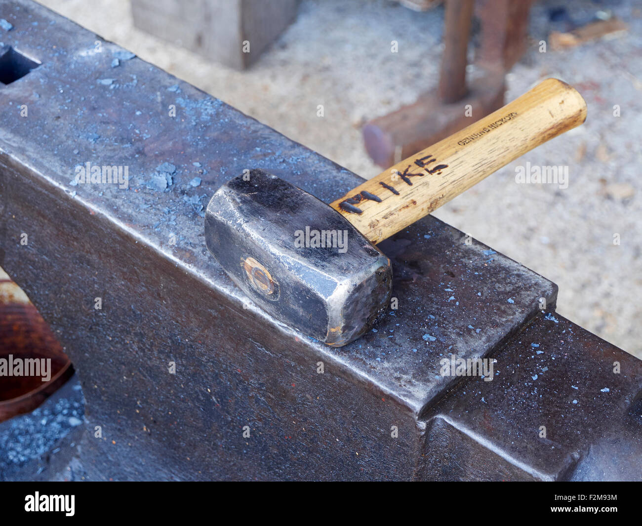 Blacksmiths anvil hires stock photography and images Alamy
