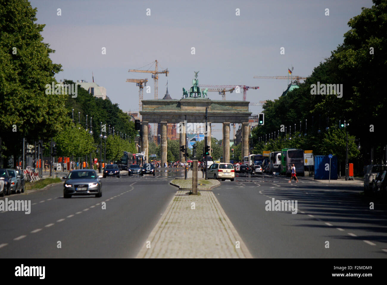 Strasse des 17. Juni, Brandenburger Tor, Berlin-Tiergarten . Stock Photo