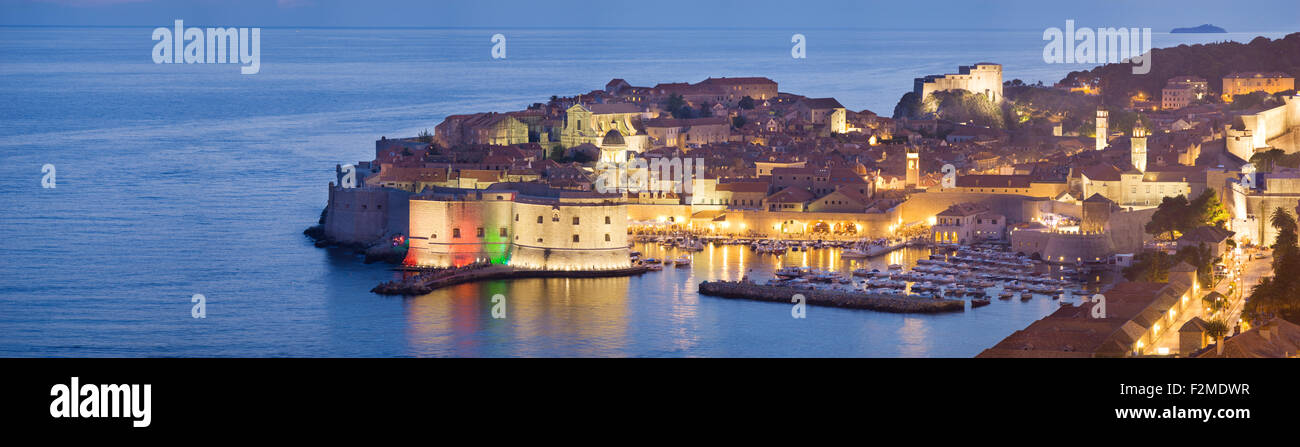A panoramic view of the city of Dubrovnik at night Stock Photo