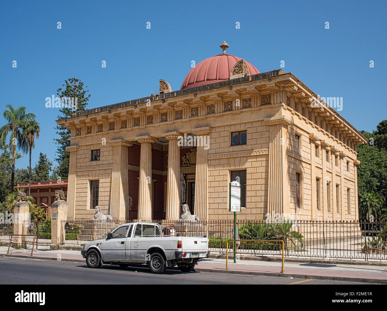 Principal entry of Orto botanico di Palermo. Botanical Garden in ...