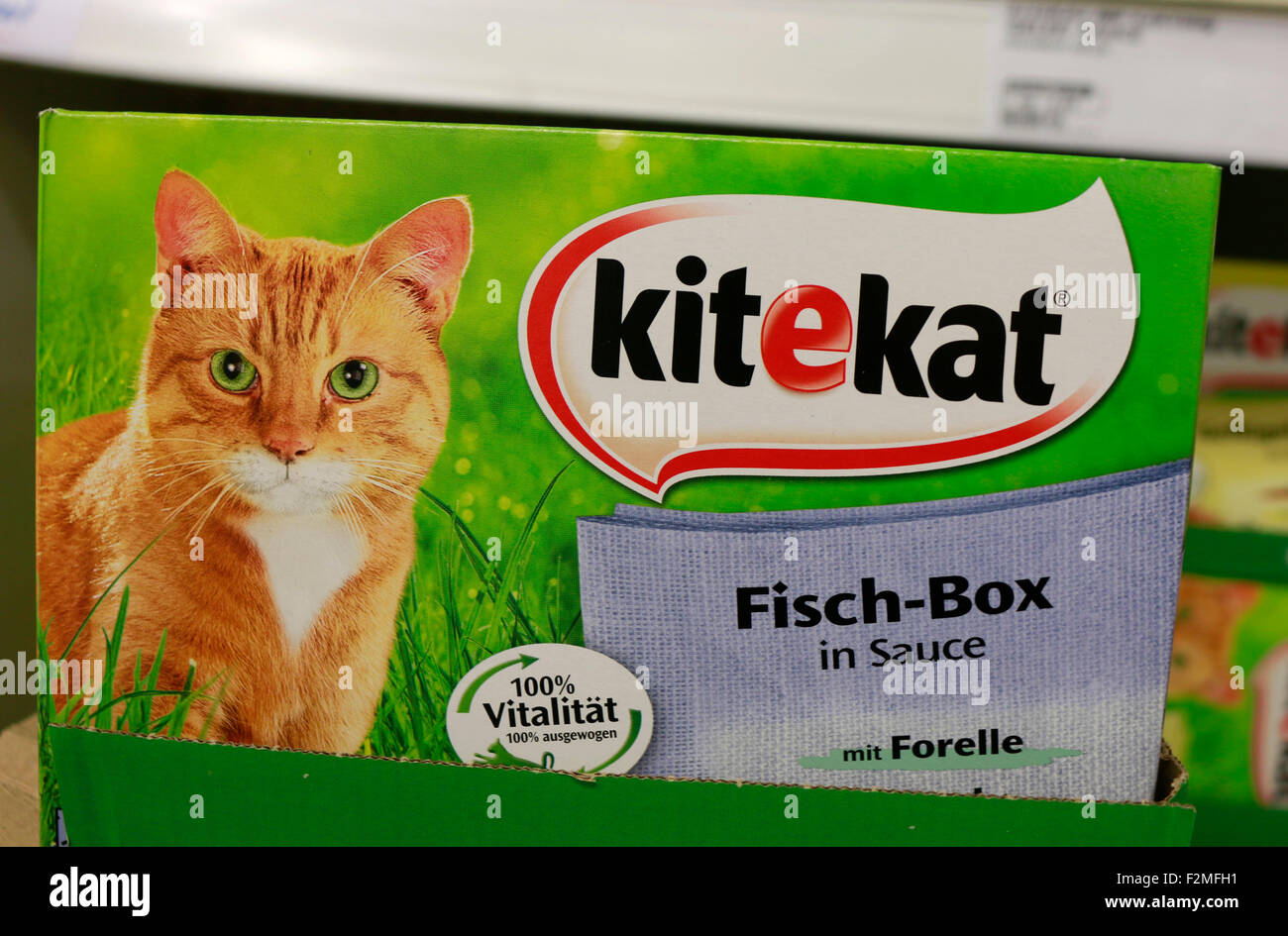 Kitekat hi-res stock photography Alamy