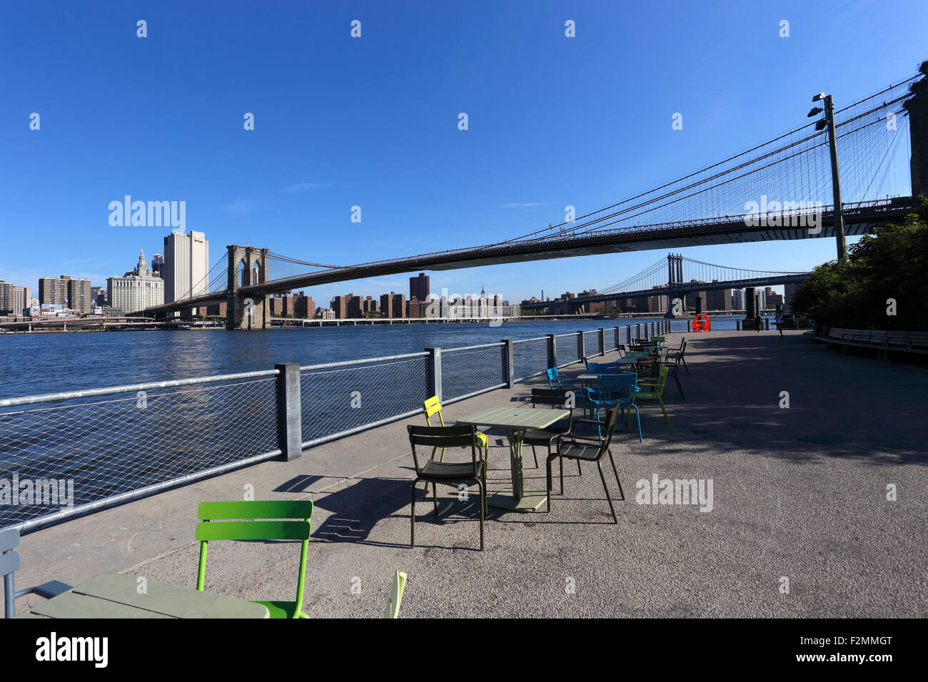 Brooklyn Bridge at Fulton Landing park brooklyn New York City Stock Photo Alamy