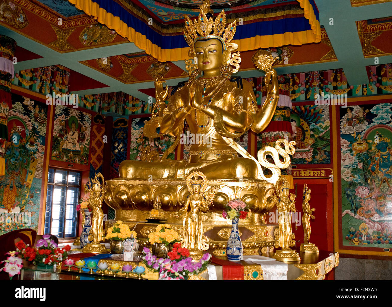 Avalokiteshvara Bodhisattva, Chenrezig, Buddha of Compassion. Om mani padme hum Stock Photo