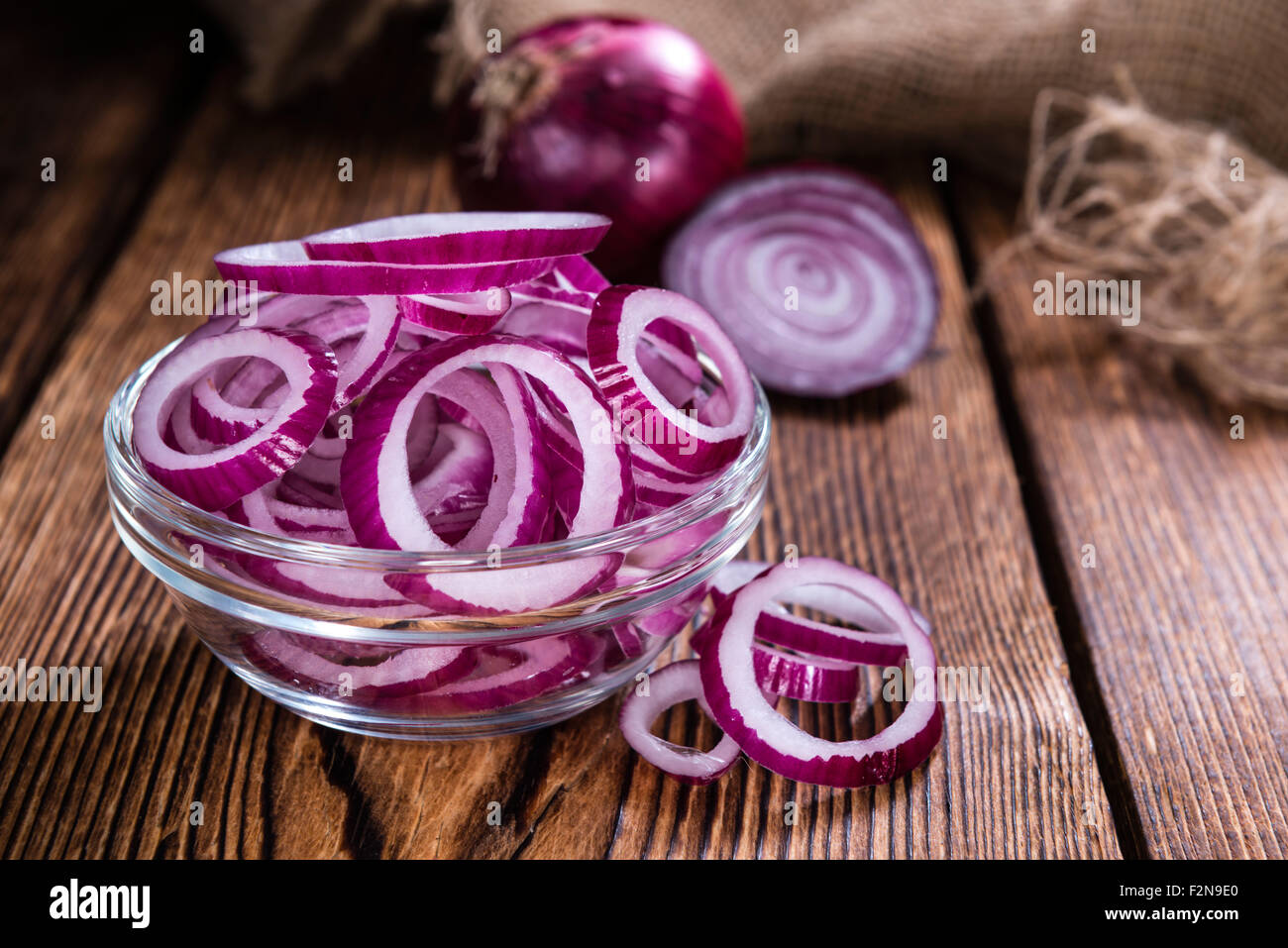 Cutted organic red onion hi-res stock photography and images - Alamy
