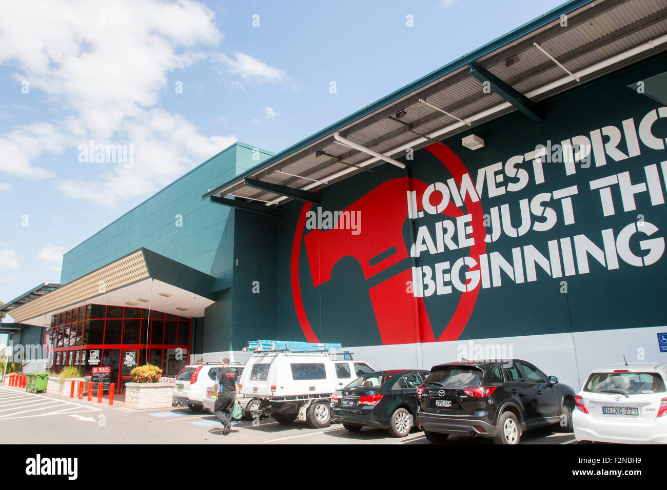 Bunnings DIY hardware store, a chain owned by Wesfarmers in australia
