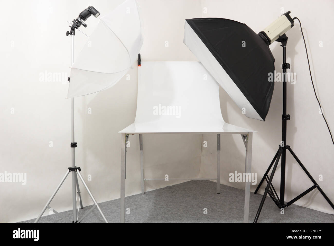 Tabletop photo studio Stock Photo Alamy
