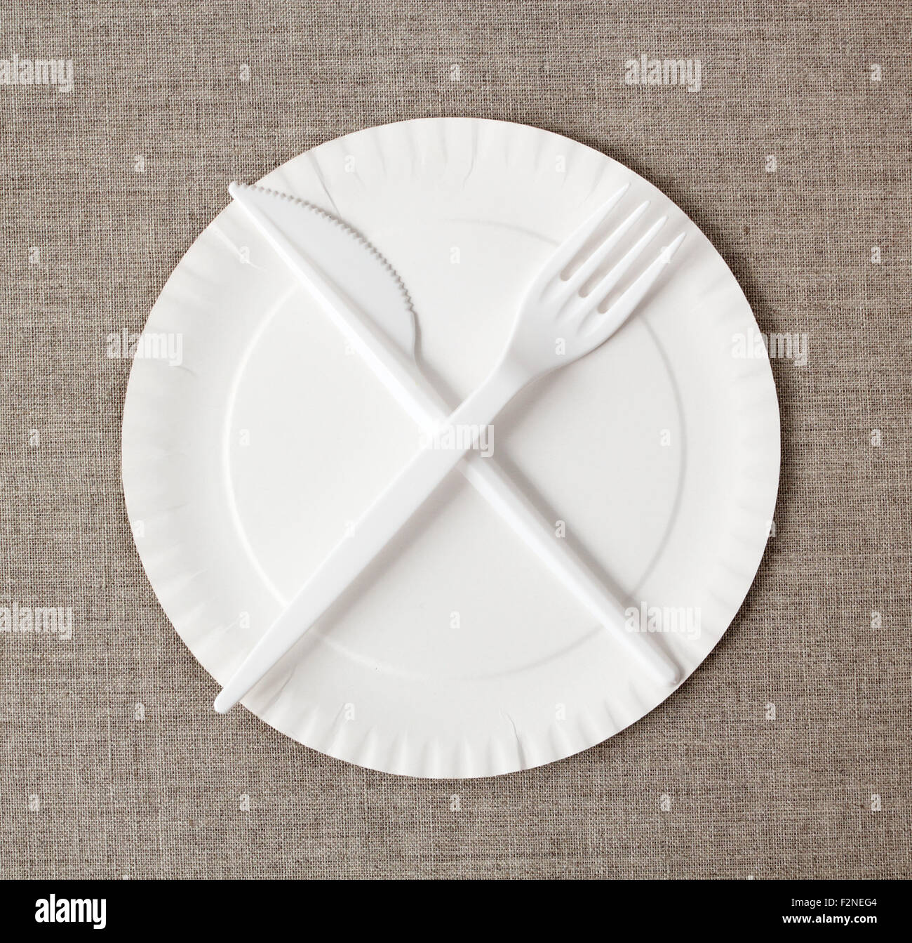 Disposable Paper Plate, Fork and Knife Stock Photo Alamy