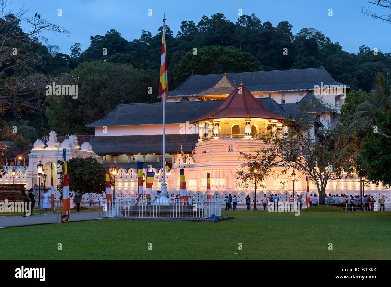 Temple of the Sacred Tooth Relic by night, Kandy, Sri Lanka Stock Photo