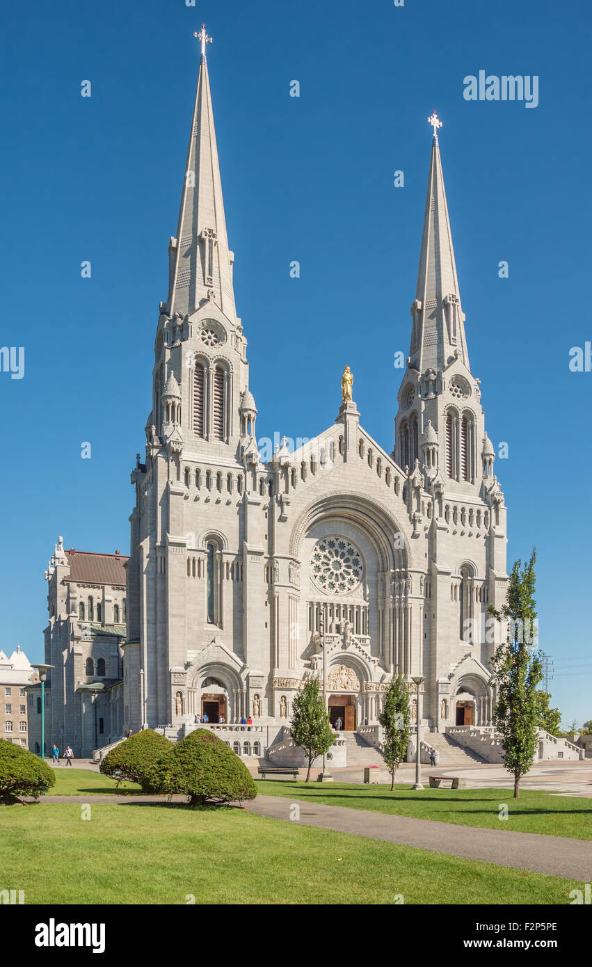 Basilica of sainte anne de beaupré hires stock photography and images