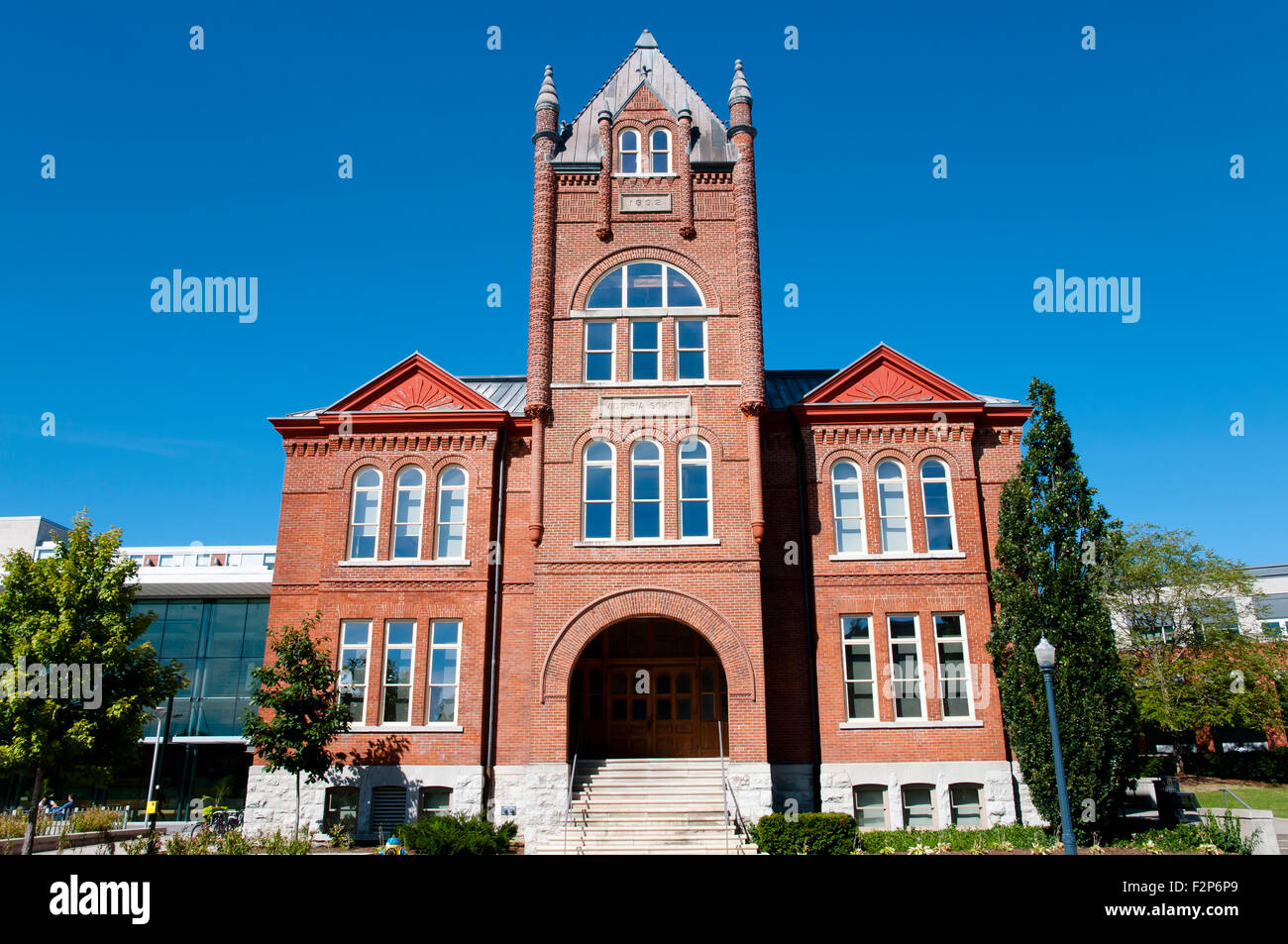 Queens University Ontario High Resolution Stock Photography and Images ...