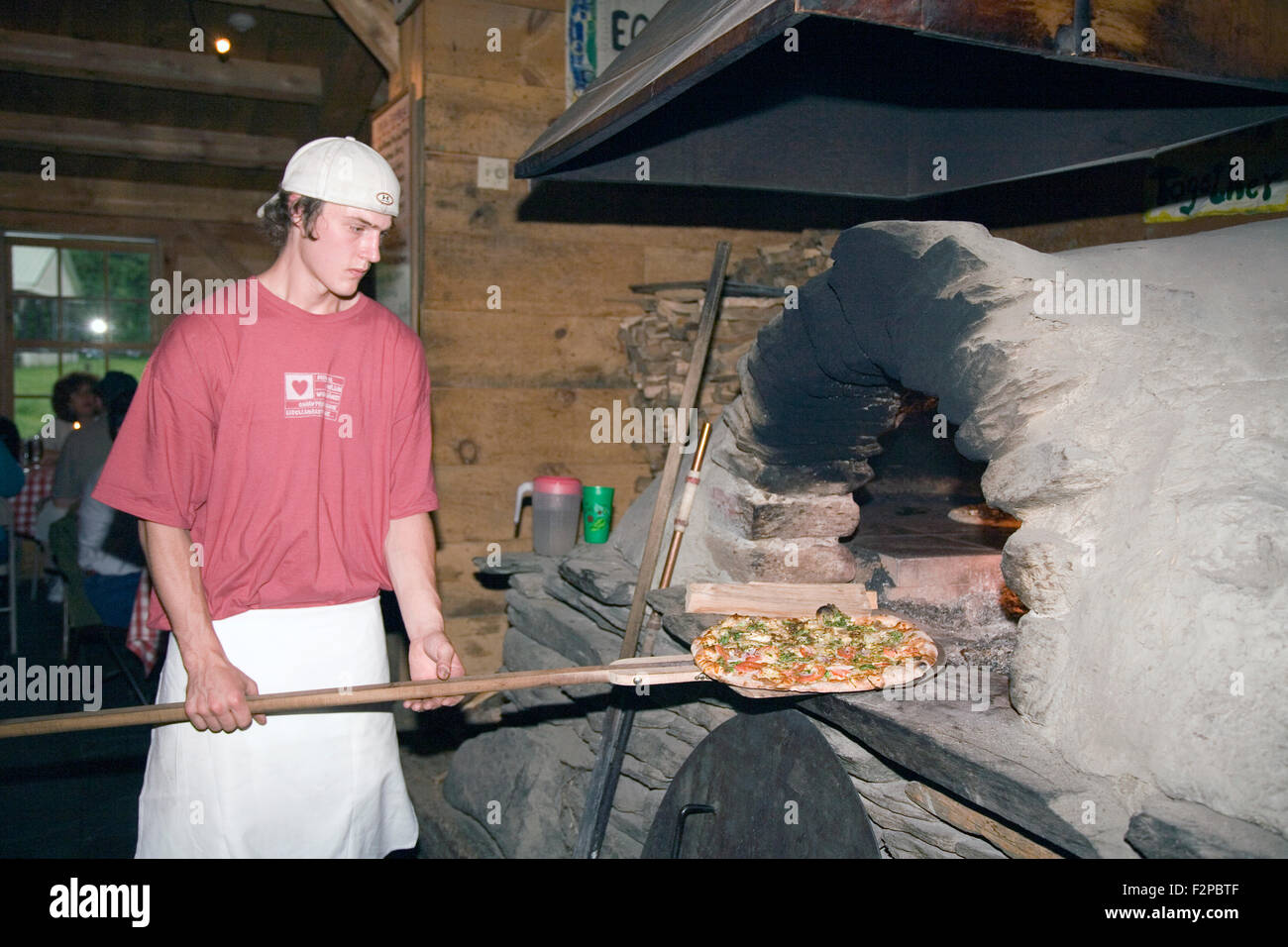 American Flatbread restaurant offers a popular new twist to pizza