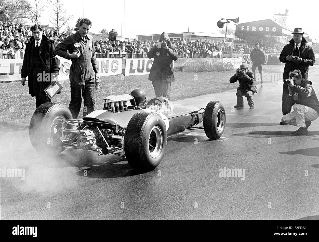 Jim Clark in a Lotus 33 on the grid at Goodwood 1965 Stock Photo