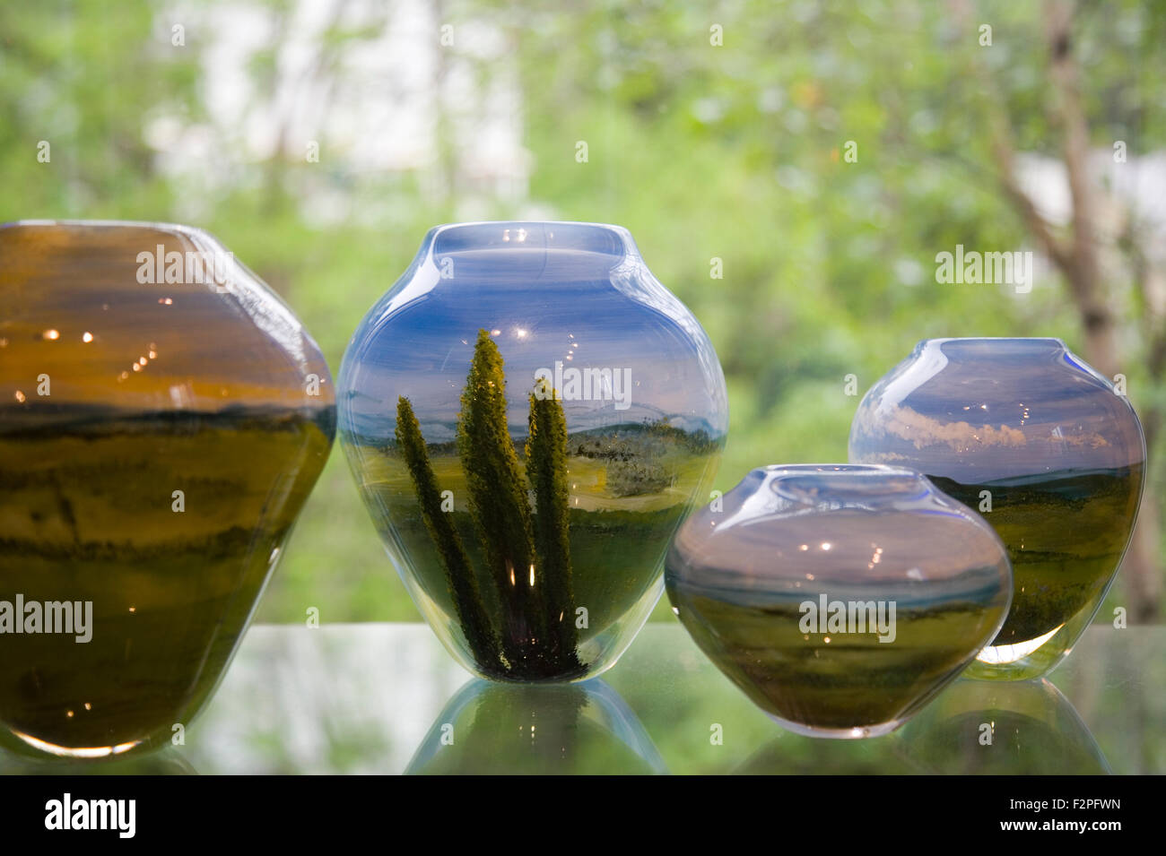 Hand blown glass by Wendy & Harry Hardwick at Stowe Craft Gallery & Design, Stowe, Vermont, USA Stock Photo