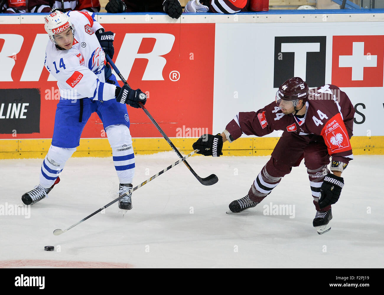 Prague, Czech Republic. 22nd Sep, 2015. From left: Chris Baltisberger of Zurich and Ryan Glenn of Sparta during the ice hockey Champions League, 1st round play off match HC Sparta Praha vs ZSC Zurich Lions in Prague, Czech Republic, September 22, 2015. © Katerina Sulova/CTK Photo/Alamy Live News Stock Photo