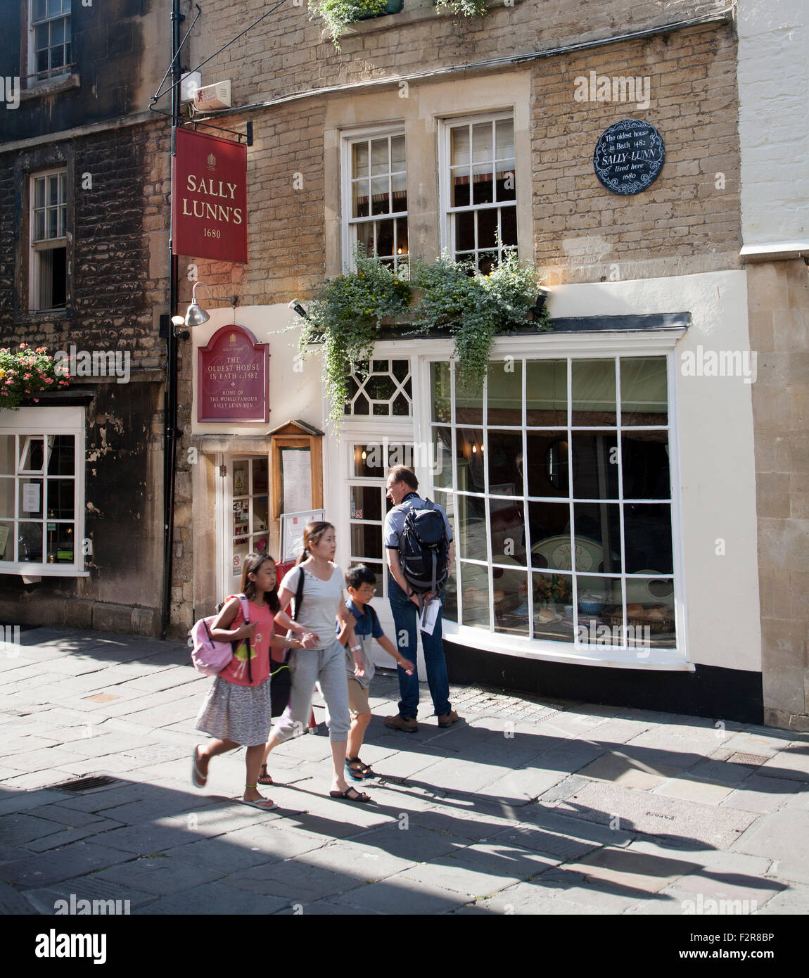 Sally Lunn's tearooms, the oldest house in Bath, Somerset, England, UK Stock Photo