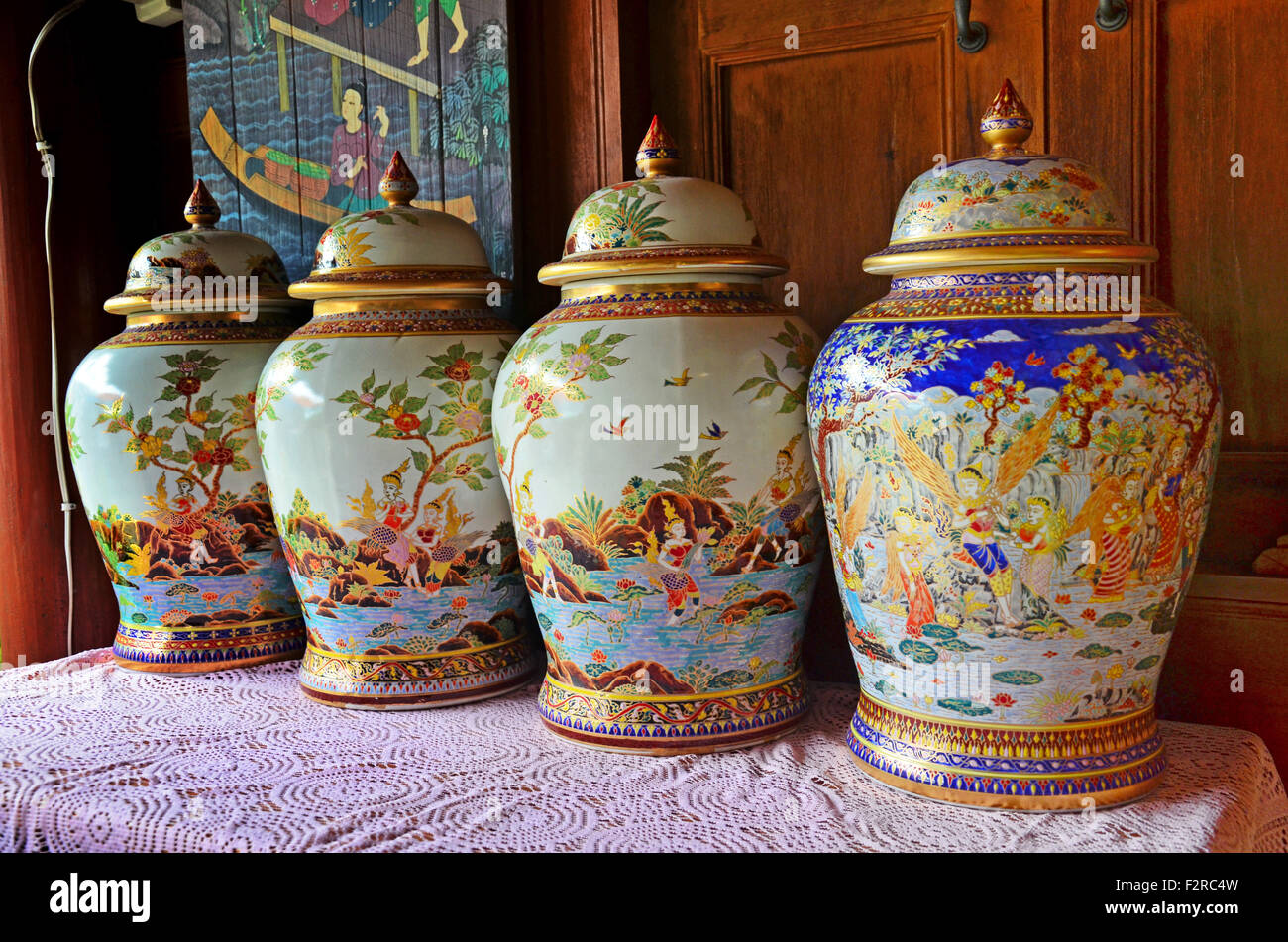benjarong pottery