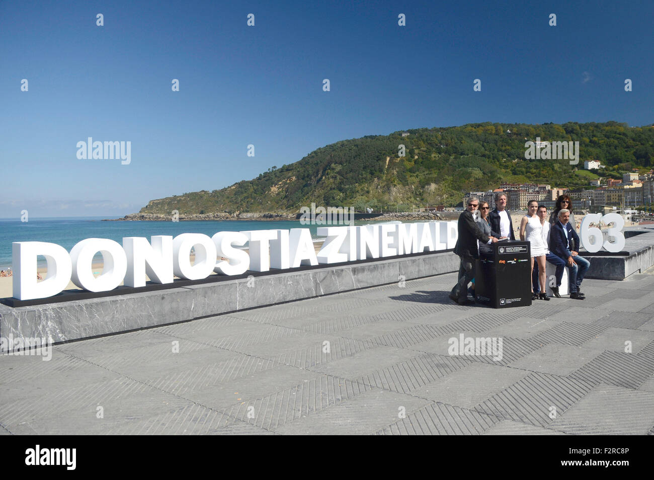 Daniel Fanego, Sofia Brito and Imanol Arias attend to a Photocall and Press conference for the film 'Eva No Duerme' during the 63rd San Sebastian Film Festival in Spain. September 21, 2015./picture alliance Stock Photo