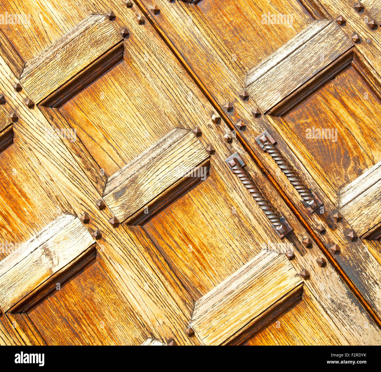 texture of a brown old door in italy europe Stock Photo - Alamy