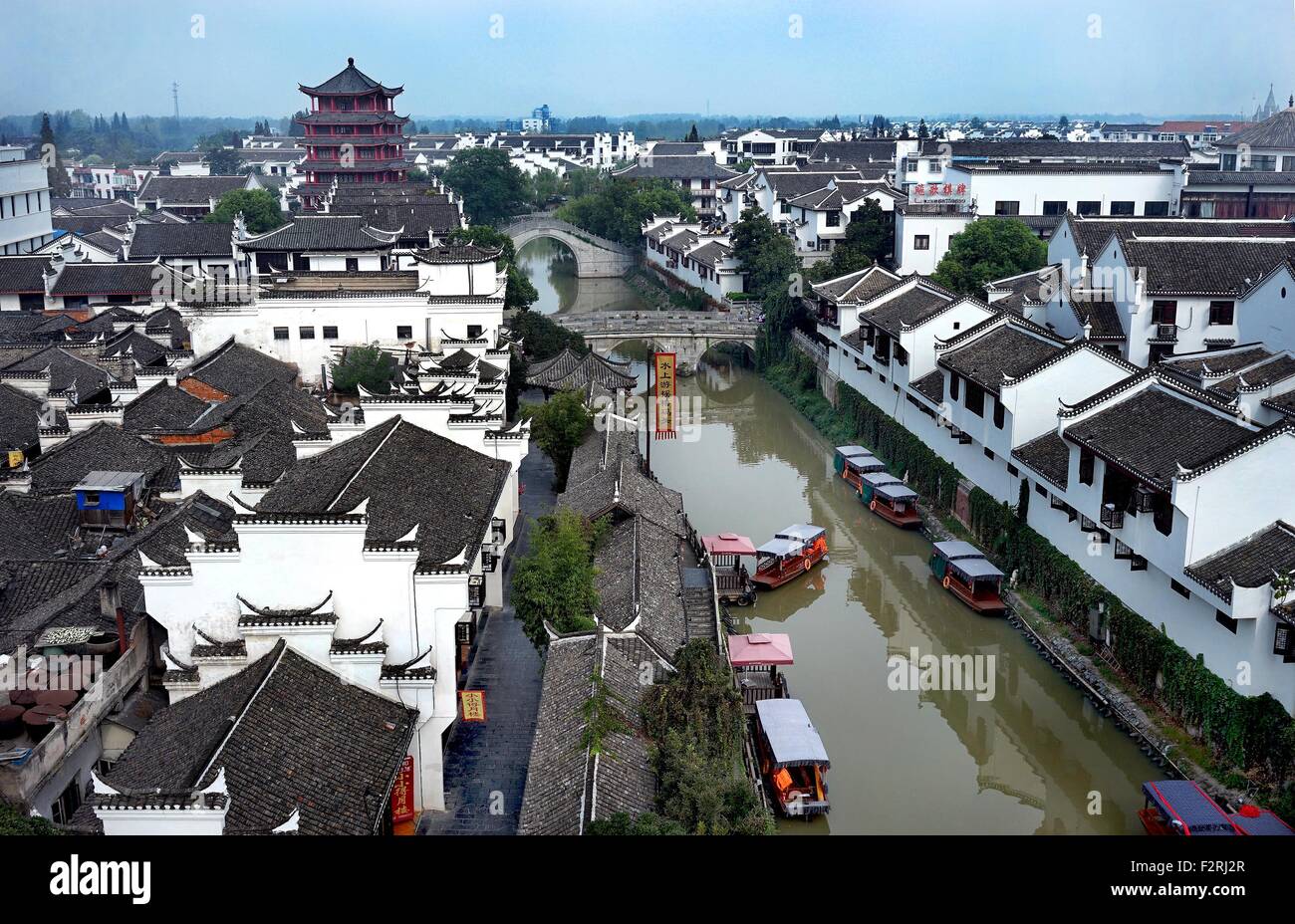 Feixi. 17th Sep, 2015. Photo taken on Sept. 17, 2015 shows the view of Sanhe Town in Feixi County, east China's Anhui Province. © Tao Ming/Xinhua/Alamy Live News Stock Photo