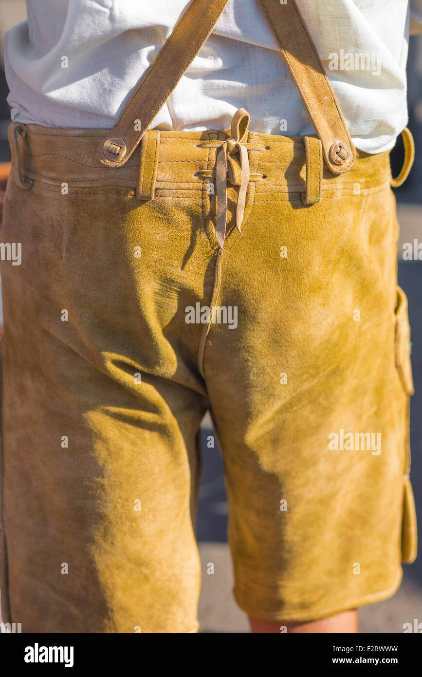 Lederhosen Austria, rear view of an Austrian man wearing a pair of  traditional lederhosen shorts, Vienna, Austria Stock Photo - Alamy