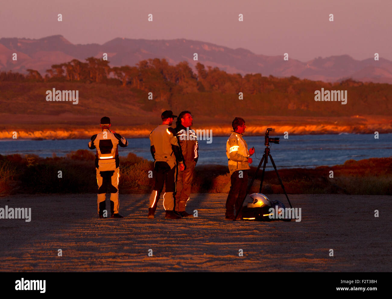 sun reflective clothing