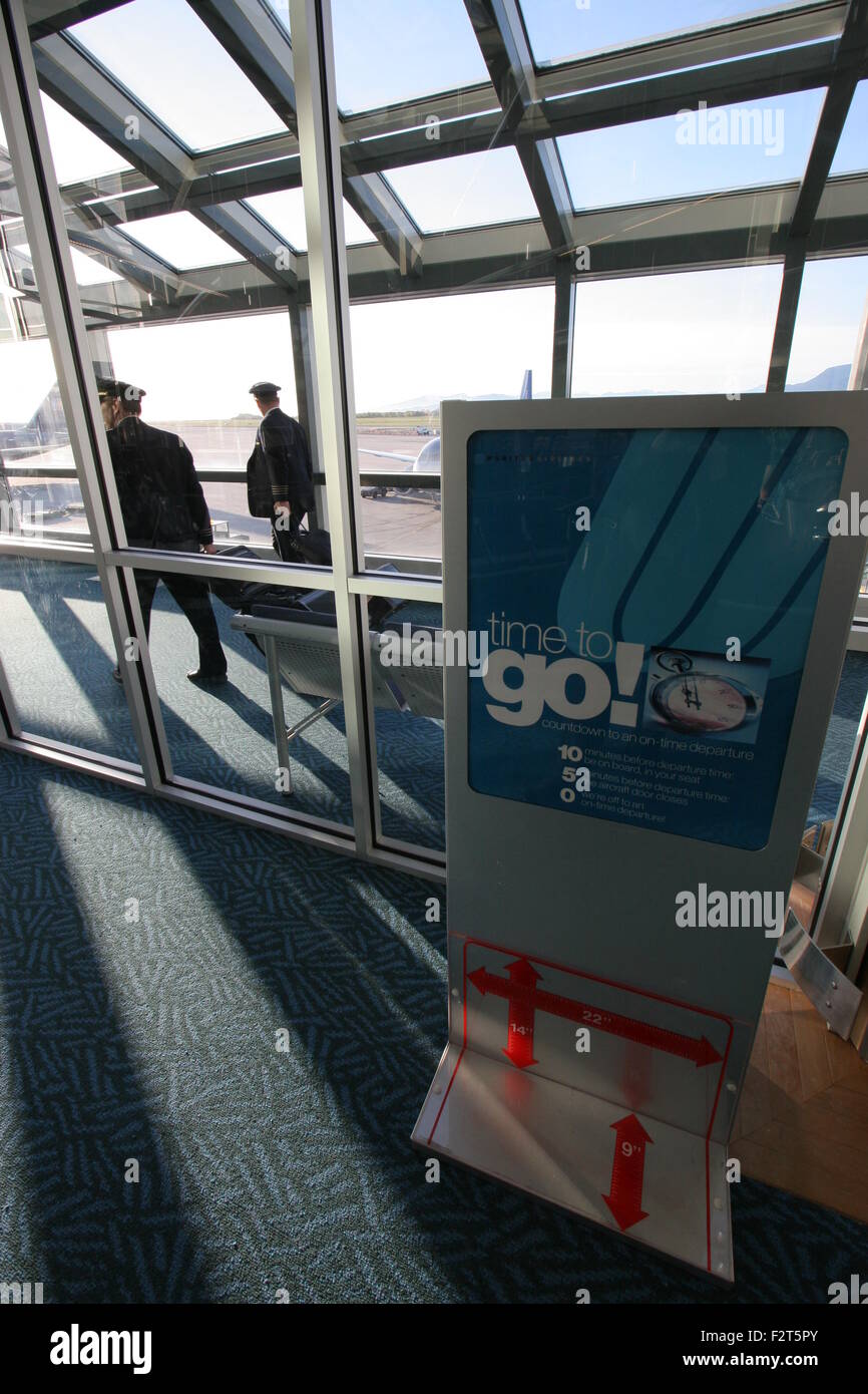 at the gate in Vancouver airport with pilots Stock Photo