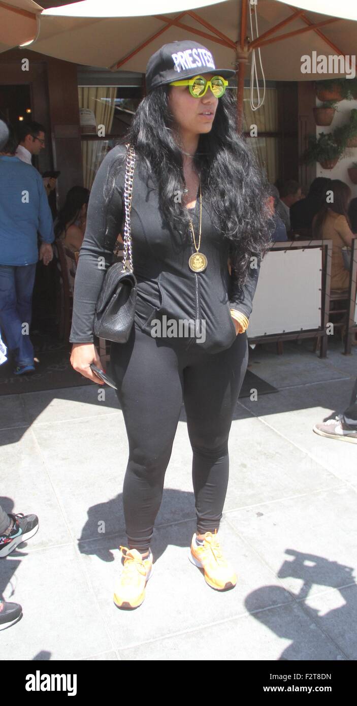 Asa Soltan Rahmati goes shopping in Beverly Hills Featuring: Asa Soltan