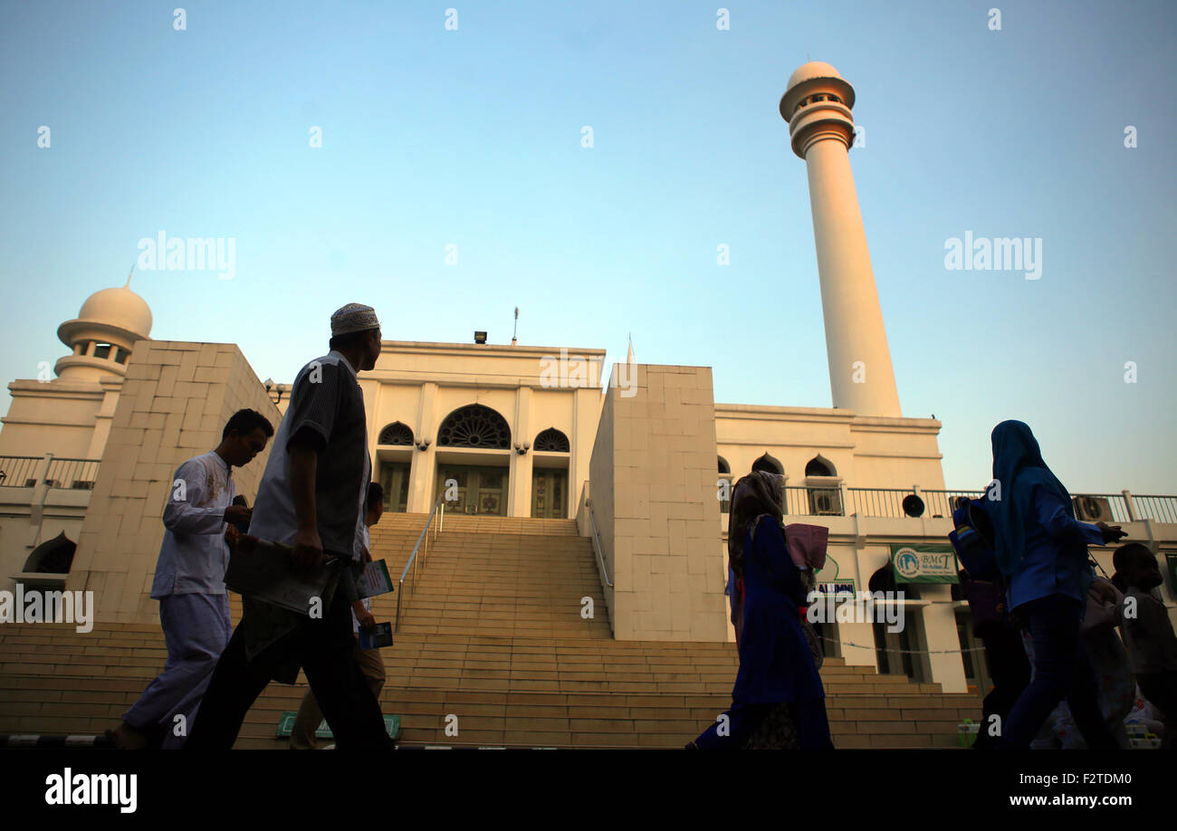 Jakarta, Indonesia. 24th September, 2015. Muslims in Jakarta together Eid al-Adha prayers were held at al-Azhar mosque Credit:  Denny Pohan/Alamy Live News Stock Photo
