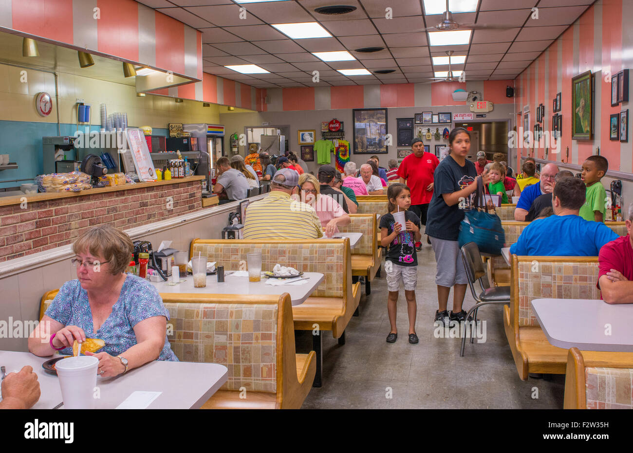Shawnee Oklahoma OK famous old restaurant Hamburger King built in 1927 with phones at tables to order food Stock Photo