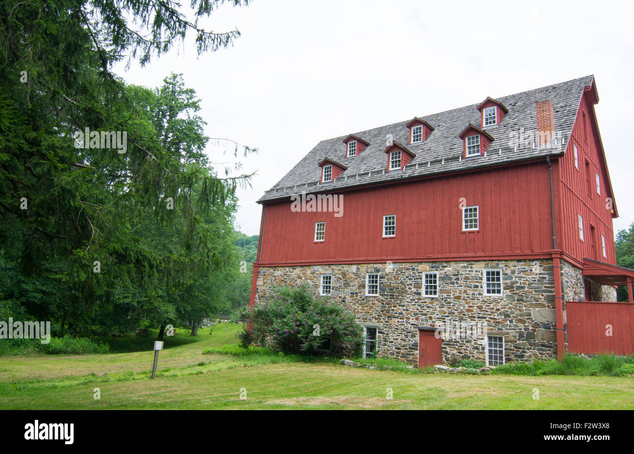 Jerusalem Mill Village Maryland old colonial town museum and Mill big