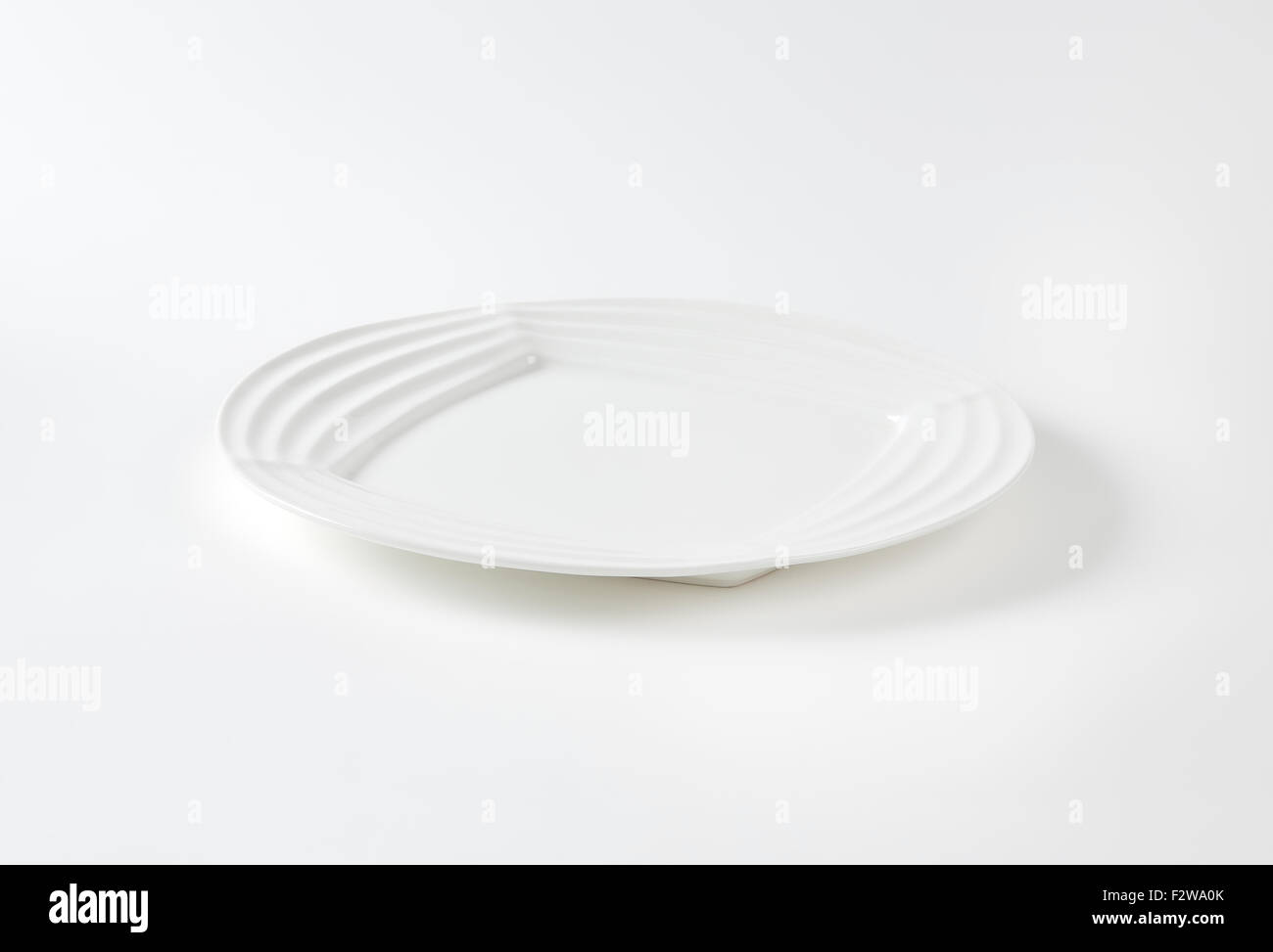 Premium Photo Empty white plate on wood
