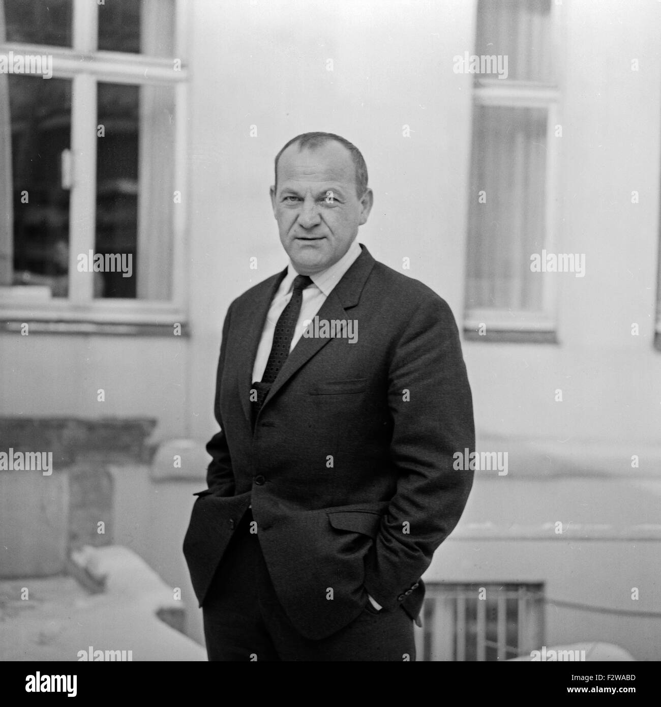Bode Actor 60 Photos - Moonagedaydream.film