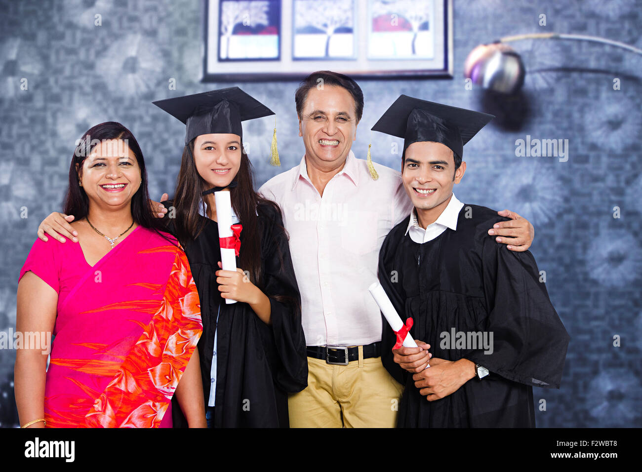 attire for graduation ceremony for parents