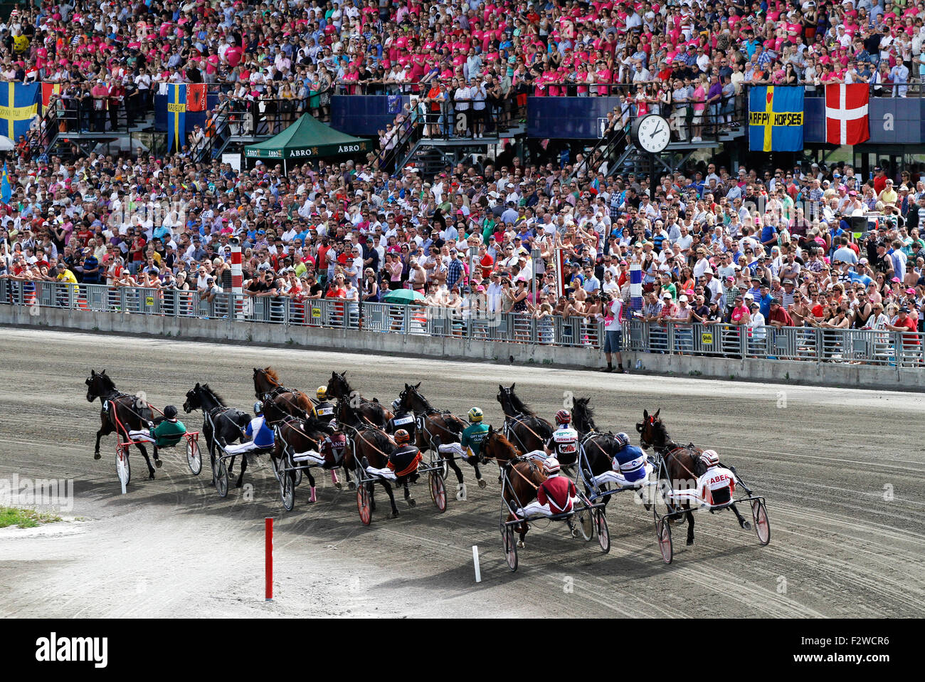 24.05.2014, Stockholm, Stockholms laen, Schweden - Trotting on the trotting track Solvalla. 0MK140524D522CAROEX.JPG - NOT for Stock Photo