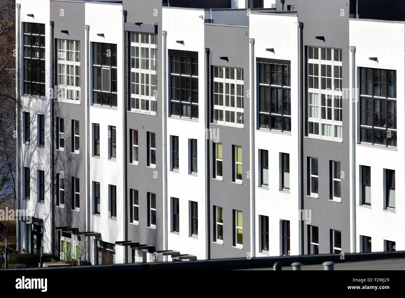 04.03.2015, Berlin, Berlin, Germany - Houses in a residential estate in ...