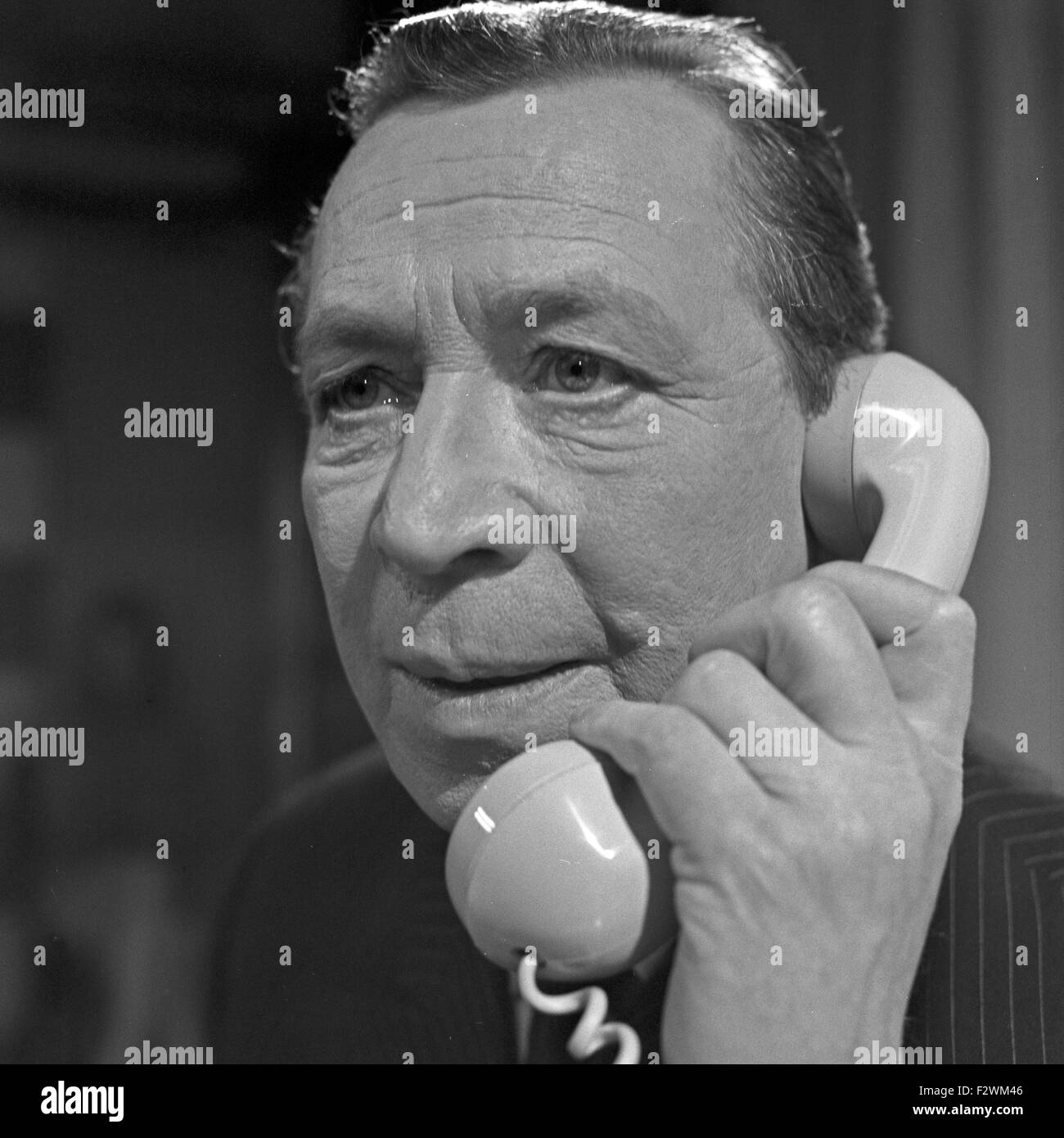 Flamingo-Club, Fernsehserie, Deutschland 1967, Szenenfoto am Telefon Stock Photo