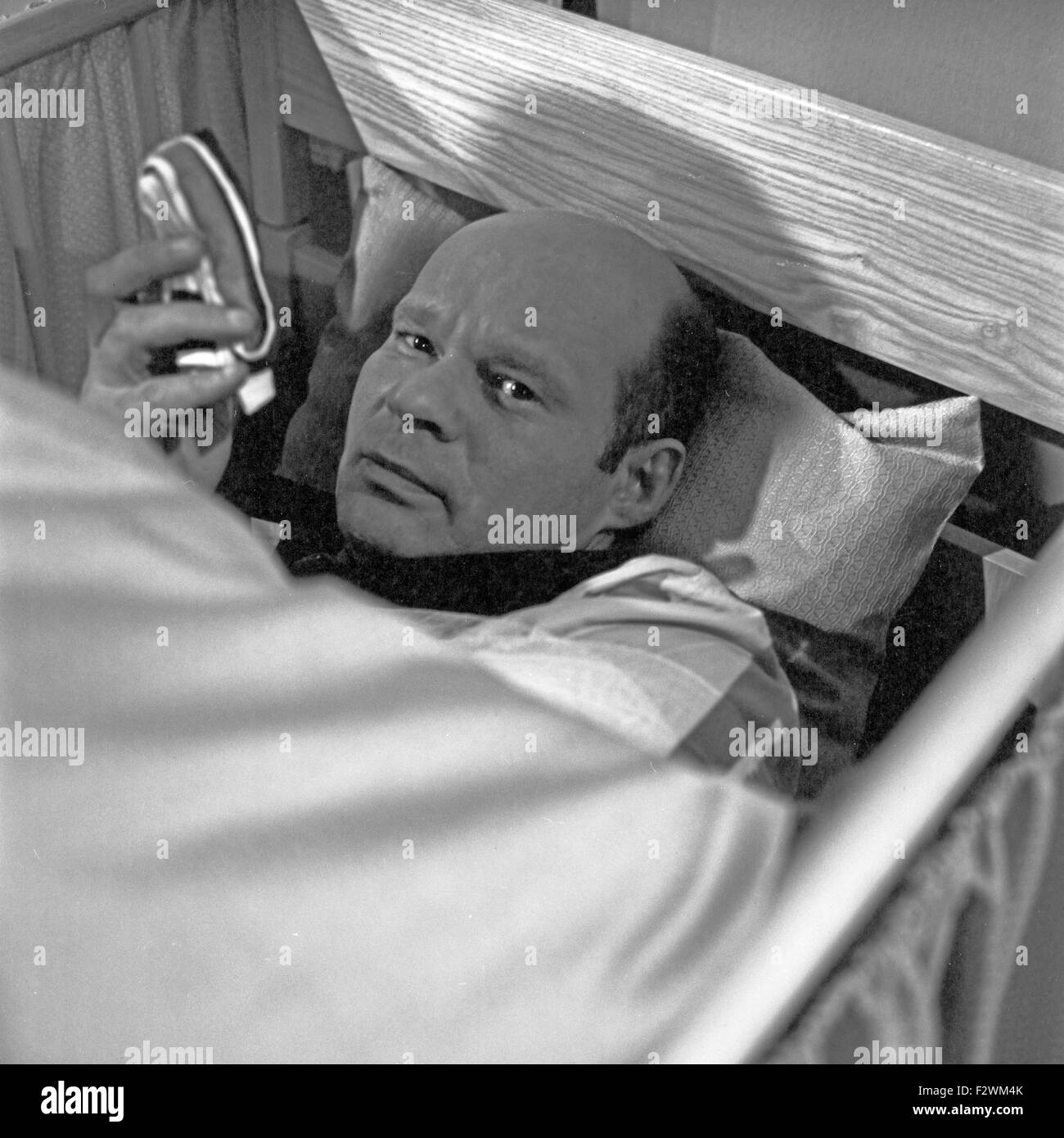 Ein Fall für Titus Bunge, Krimiserie, Deutschland 1967, Regie: Günter Gräwert, Darsteller: Ralf Wolter Stock Photo